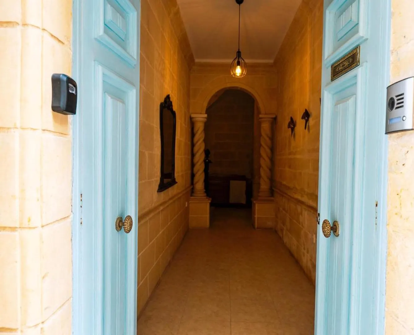 Charming Historic Home With Rooftop Views Senglea