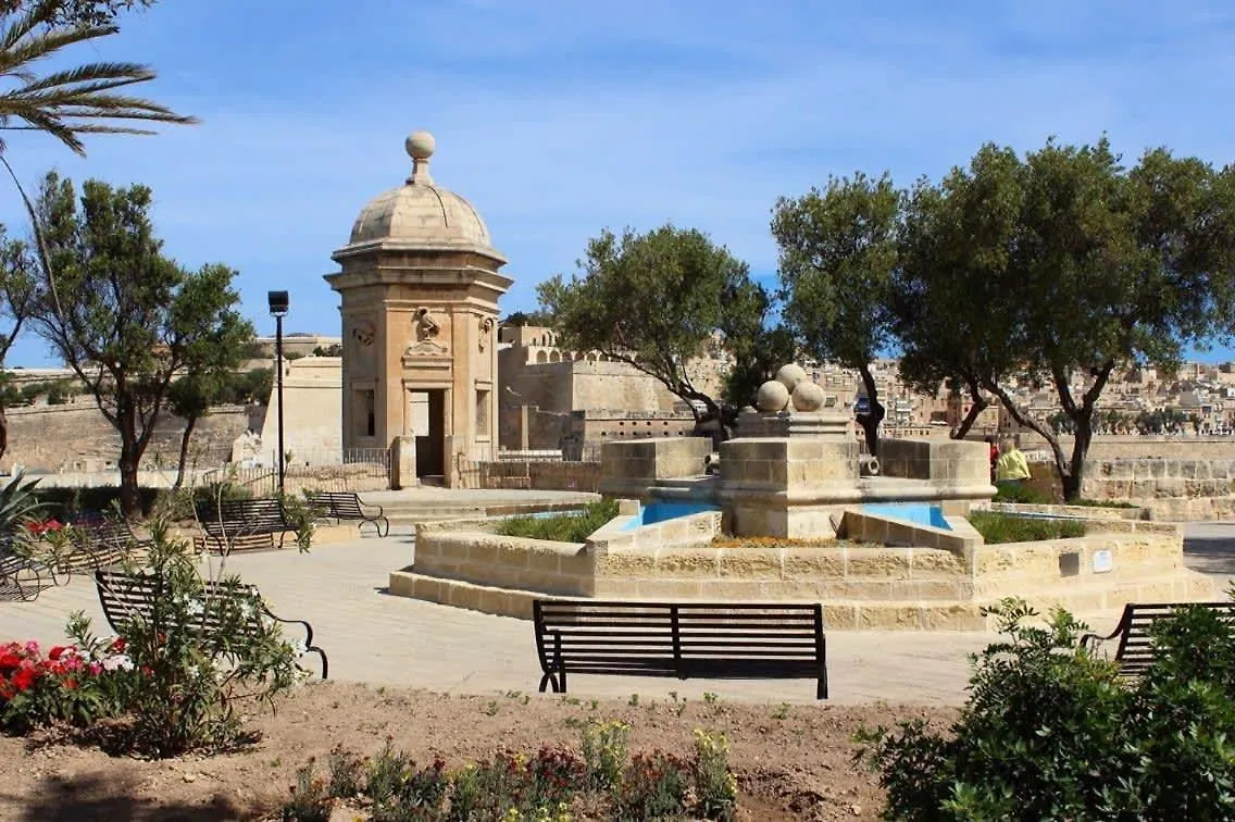 Holiday home Charming Historic Home With Rooftop Views Senglea Malta